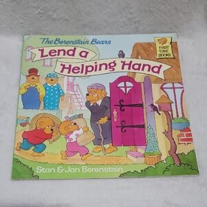 The Berenstain Bears Lead a Helping Hand